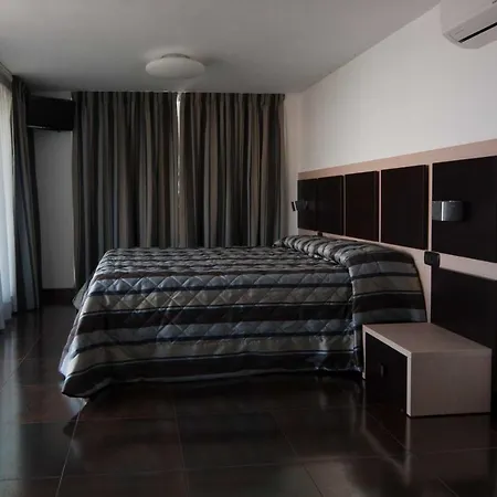 Ristorante Centosedici Hotel 2*