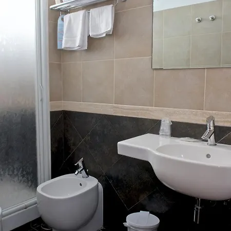 Ristorante Centosedici Hotel 2*